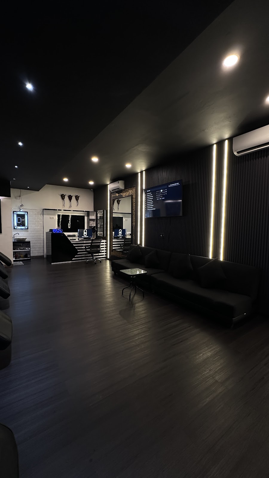 Gold Moment Tattoo Studio