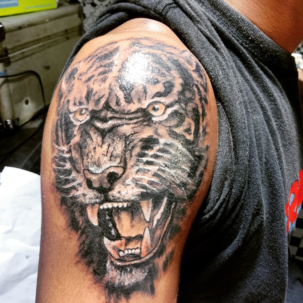 LUKI '45' TATTOO STUDIO