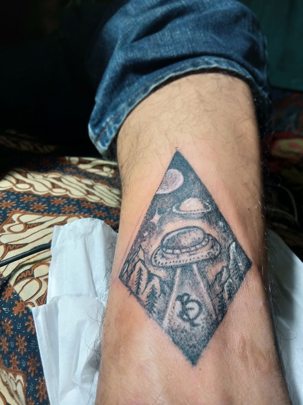 906 tattoo